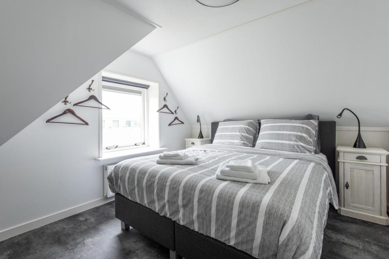 Vakantiewoning Oer it fjild Holwerd Buitenkant foto