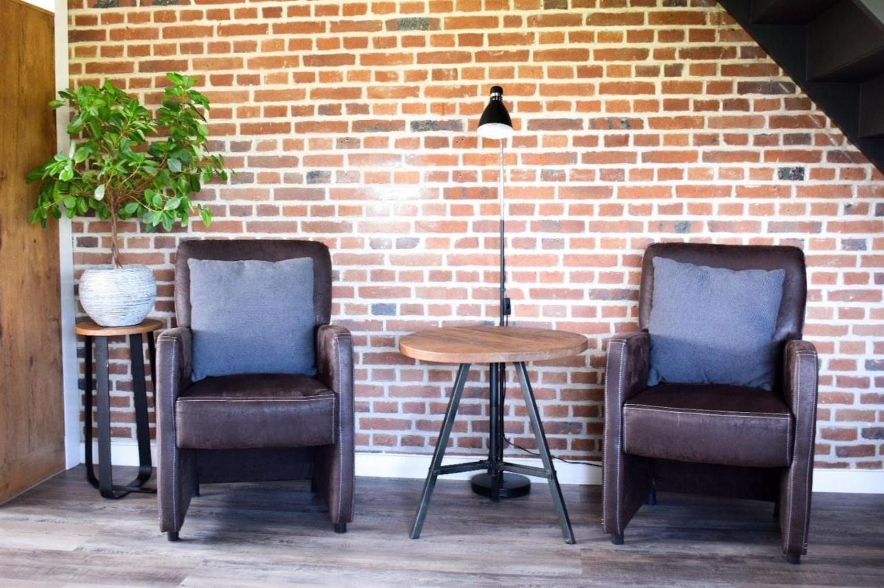 Vakantiewoning Oer it fjild Holwerd Buitenkant foto